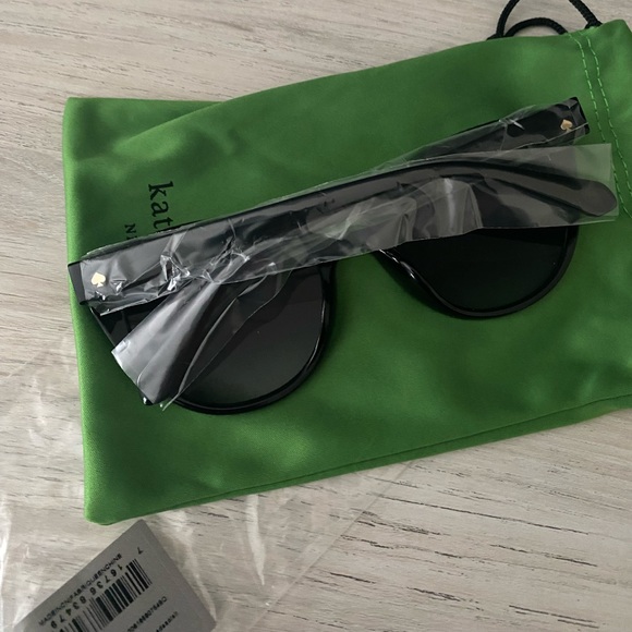 NWT Kate Spade Samantha Sunglasses SOLD OUT - Picture 3 of 8